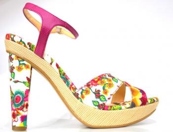 desigual shoesデシグアル　サンダル　52SS2F　　